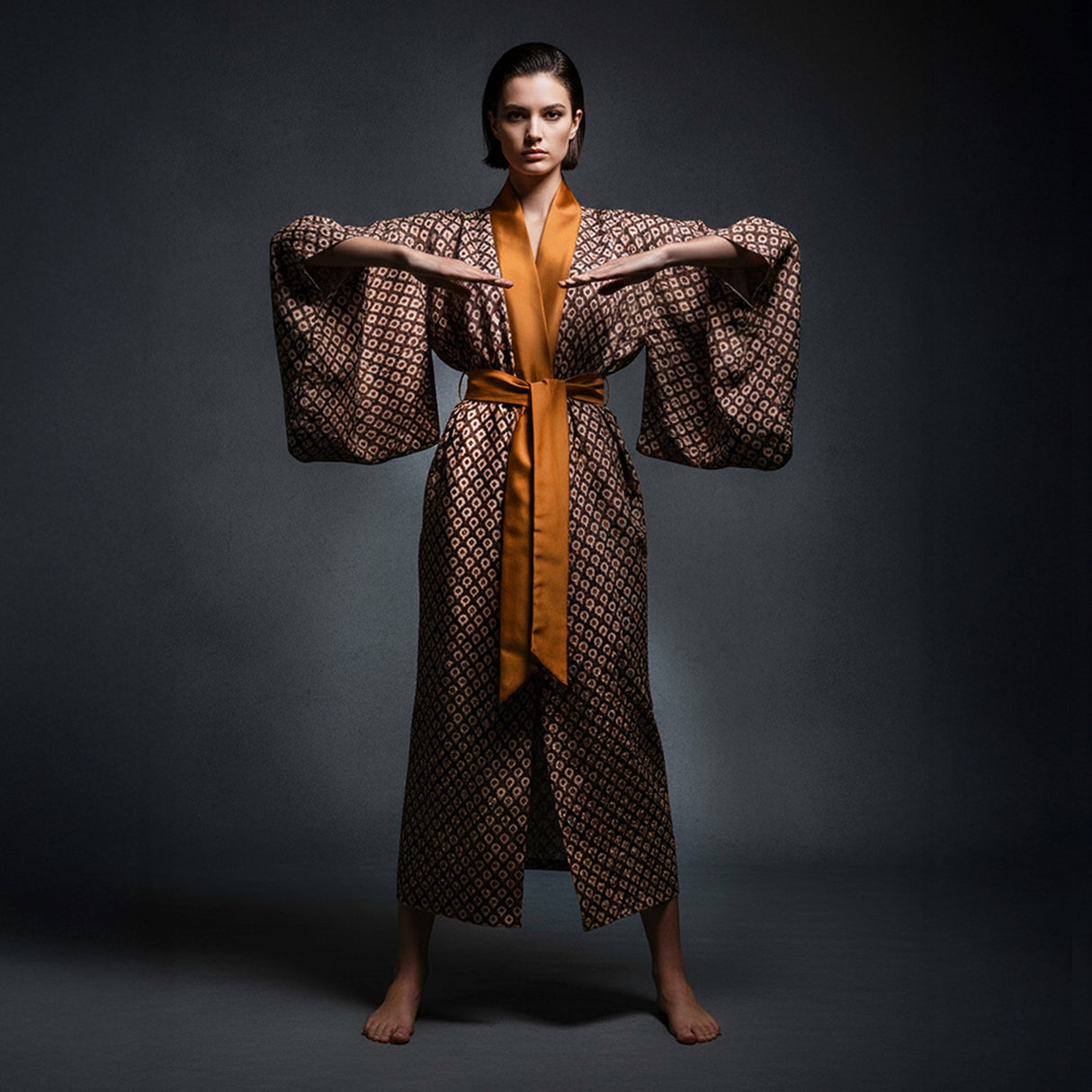 Omna Bronze Unisex Kimono – Geometric Patterned Suede Kimono with Burnished Satin Trim for Modern Refined Elegance