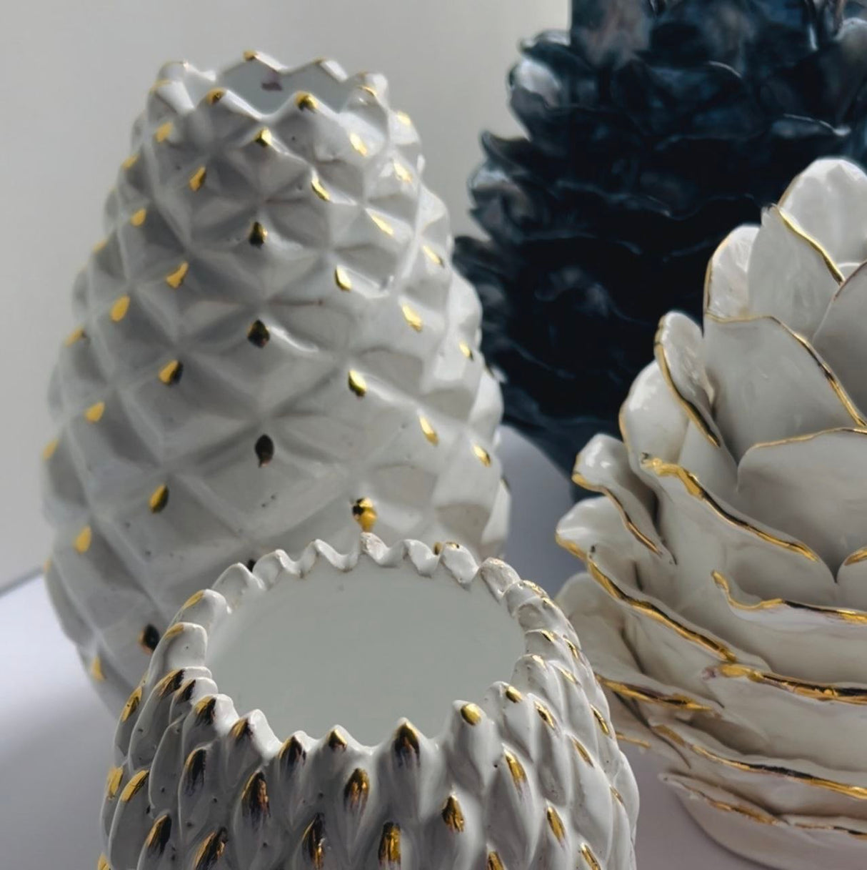 Shishka 07 - Handmade Ceramic Bowl / Vase - Contemporary Artistic Design
