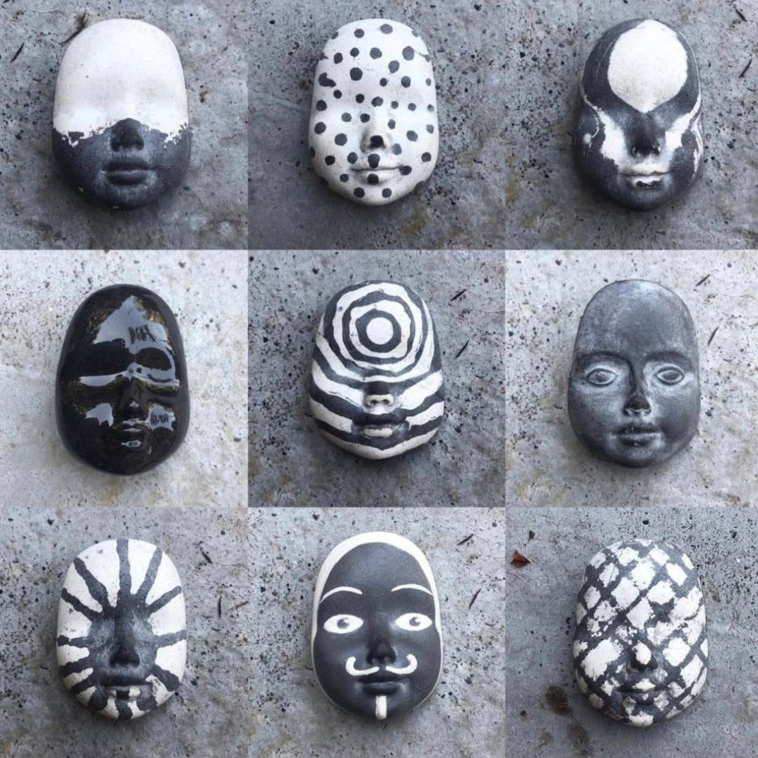 Máscara 04 - Mascarilla facial de arcilla hecha a mano: accesorio artístico único