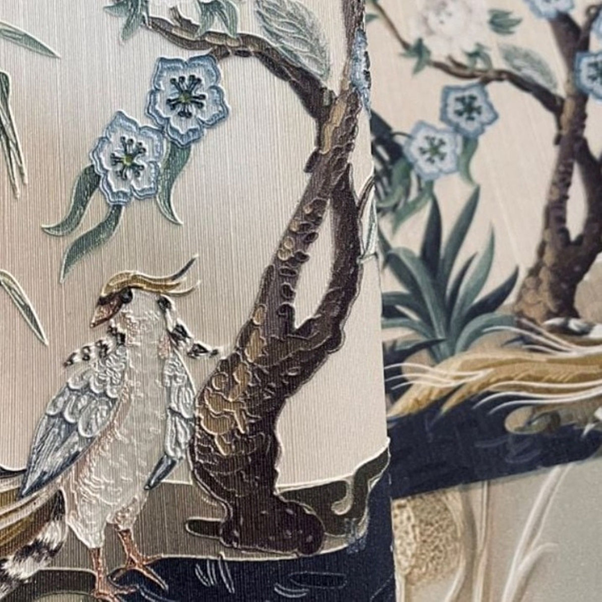 Cranes & Storks Wallpaper – Available in Printed and Embossed Versions for Elegant, Nature - Inspired Interiors