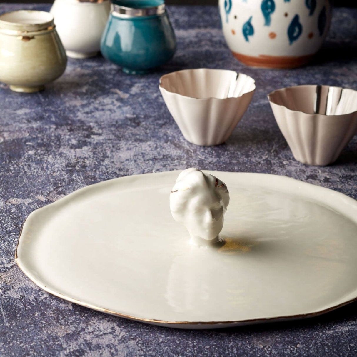 Sophia Porcelain Serving Plate – Elegant Tableware With 24K Gold Details for Stylish Dining