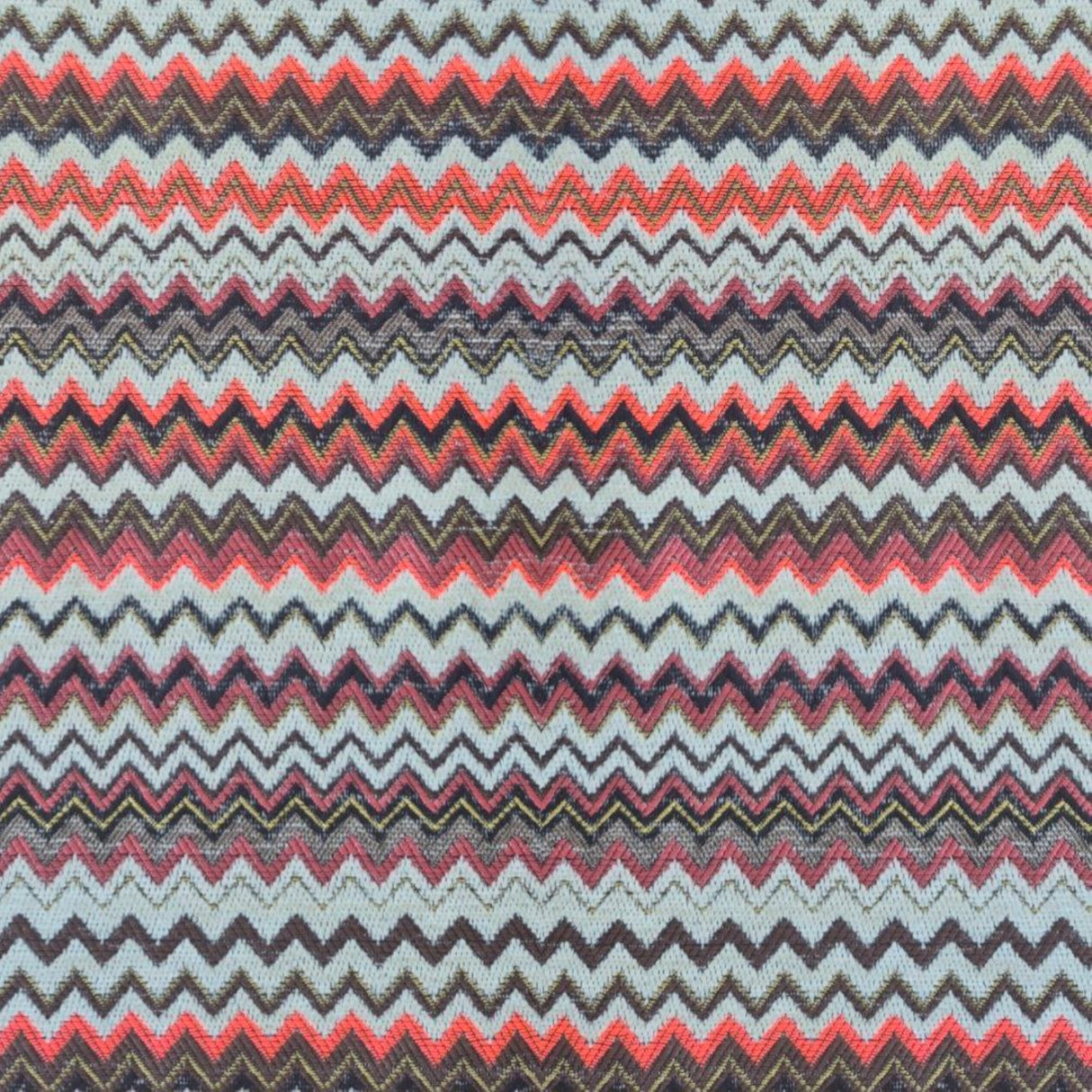 Tela de chenilla Ziggy C01 con diseño de chevrón multicolor: 100 % poliéster para tapicería y cortinas, fabricada en Turquía.