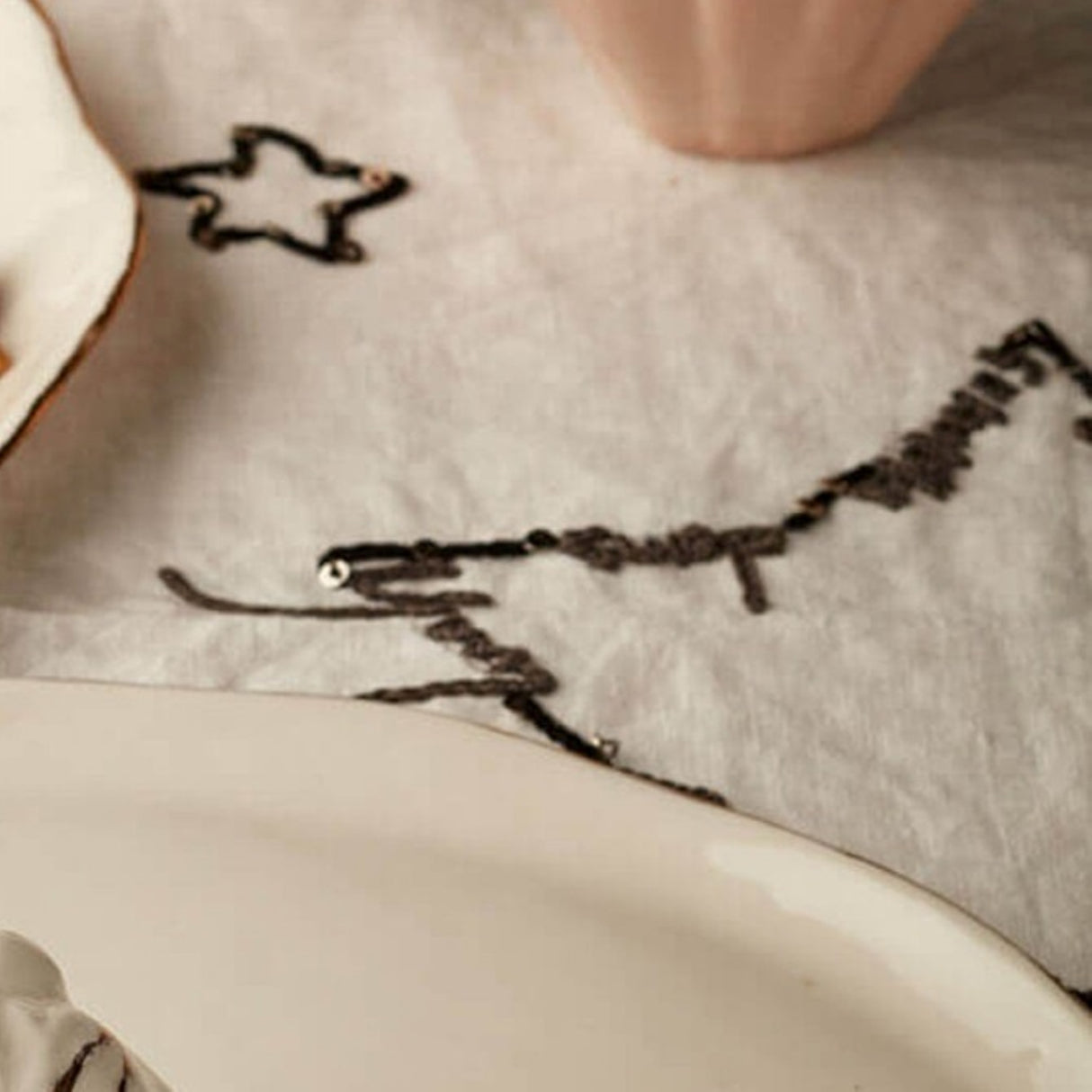Cosmos & The Stars Hand-Printed & Embroidered White Linen Tablecloth – Artistic Elegance for Sophisticated Dining