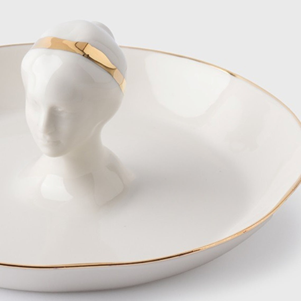 Arete Porcelain Serving Plate – Elegant Tableware With 24 K Gold Details for Stylish Dining