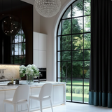 Theo – Cortina de terciopelo negro y verde petróleo con detalle de borde lineal – Para interiores modernos y lujosos