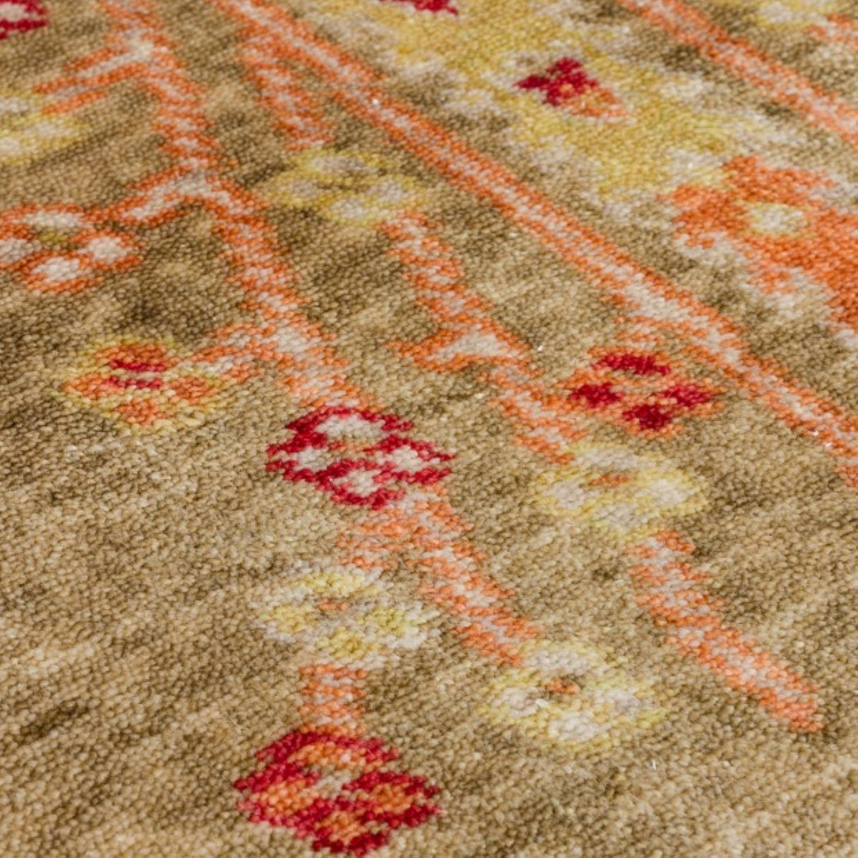 ZARA ZR 08 Green Autumn Artisan Tencel Rug | Hand-Loomed, Non-Shedding & Easy-Clean