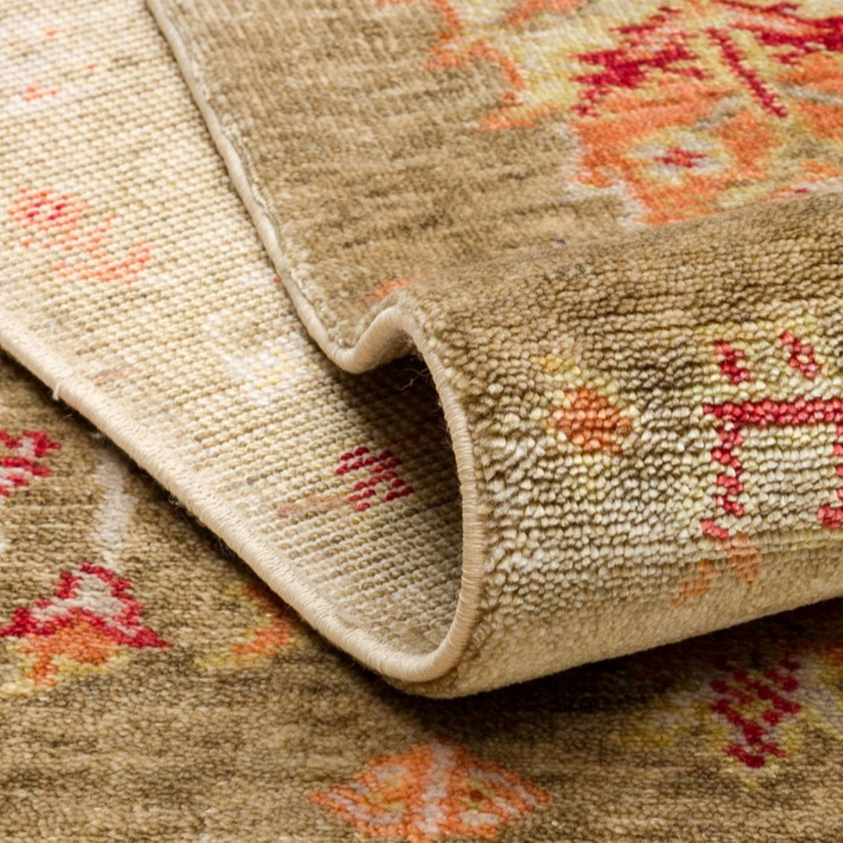 ZARA ZR 08 Green Autumn Artisan Tencel Rug | Hand-Loomed, Non-Shedding & Easy-Clean