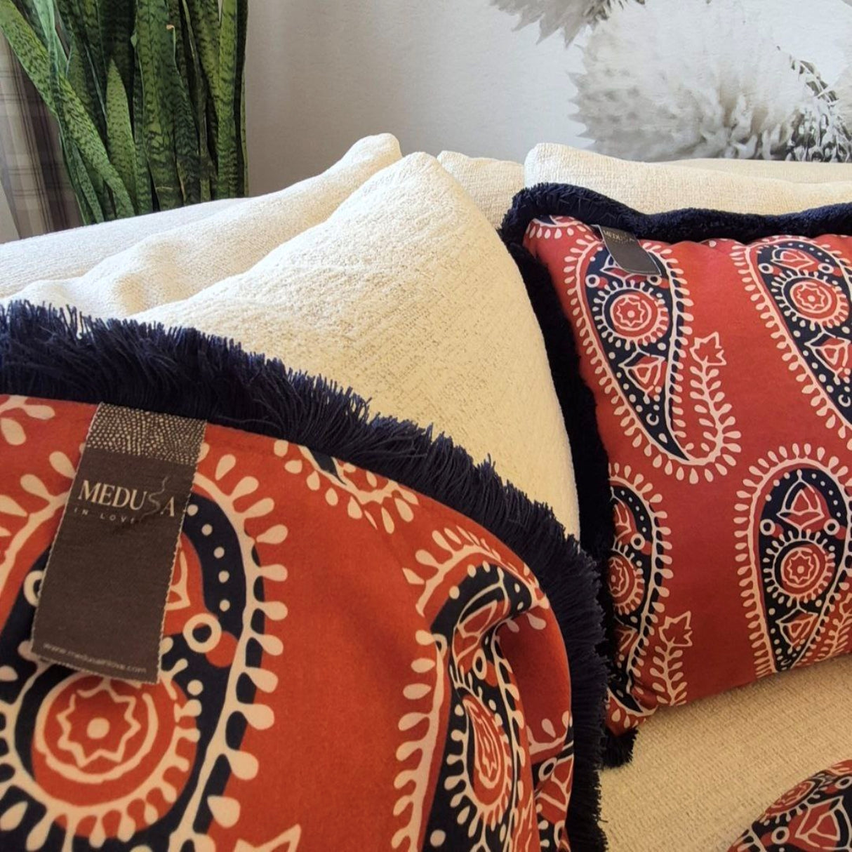 Braxely Red Throw – Double-Sided Faux Suede Bed Throw with Elegant Polycotton Ruffles