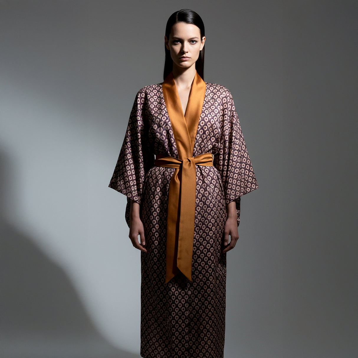 Omna Bronze Unisex Kimono – Geometric Patterned Suede Kimono with Burnished Satin Trim for Modern Refined Elegance