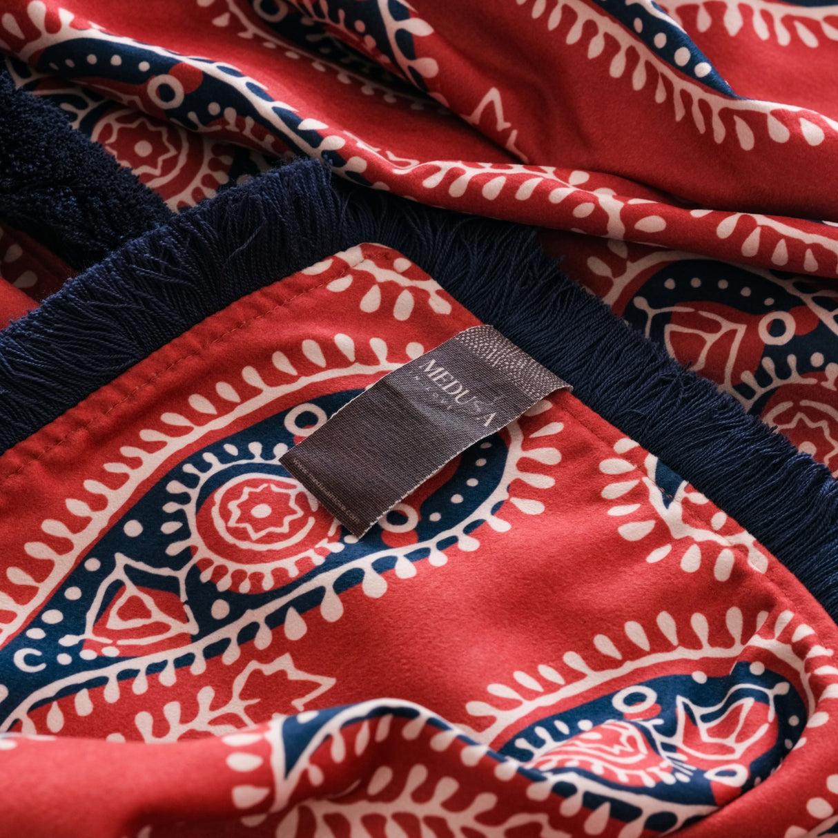 Braxely Red Throw – Double-Sided Faux Suede Bed Throw with Elegant Polycotton Ruffles