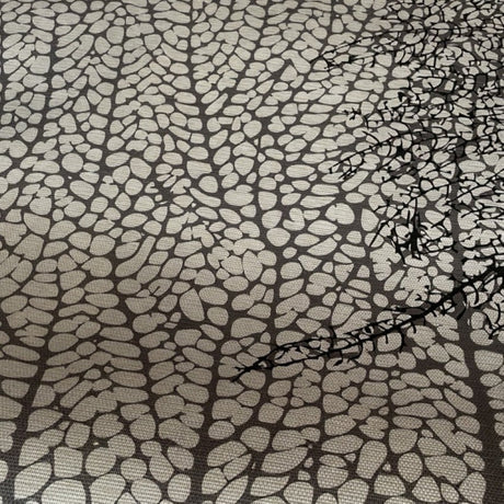 Papel pintado con nervaduras de hojas: Mural botánico minimalista con elegancia orgánica