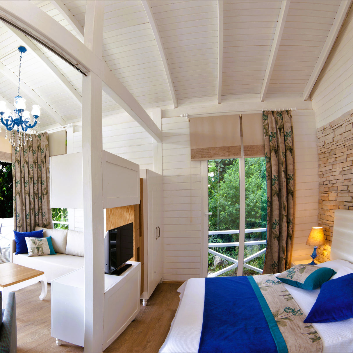 Saklıgöl Glamping Hotel &amp; Wellness: Diseño de interiores y acondicionamiento en Antalya, Turquía: Diseño hotelero contemporáneo inspirado en la naturaleza.