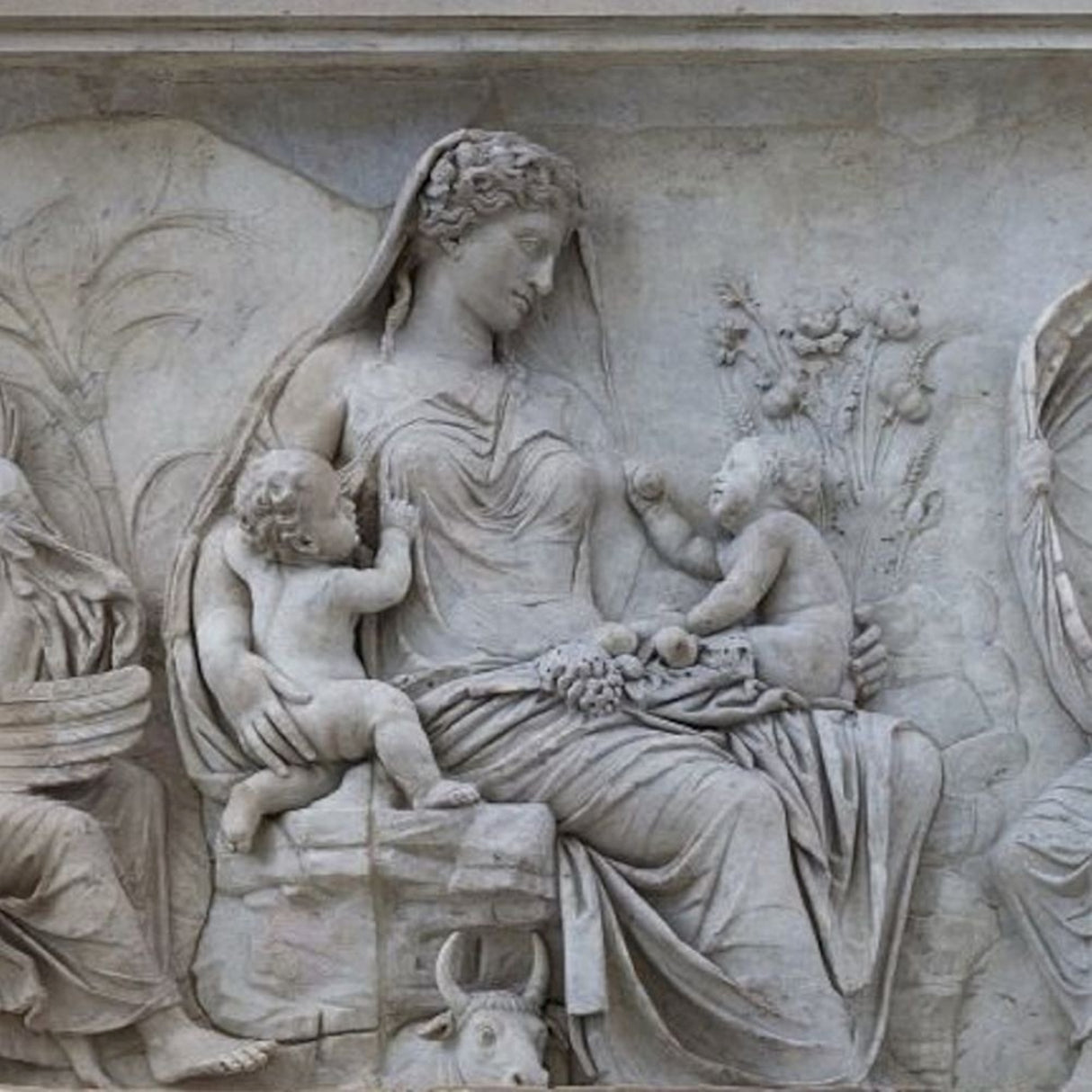 Papel pintado con relieve del Altar de la Paz de Augusto: mural de arte romano antiguo para interiores atemporales