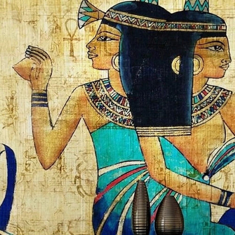 Papirüs Parşömen Mısır Yazısı Duvar Kağıdı – Zamansız İç Mekanlar İçin Antik Sanat Duvar Resmi
