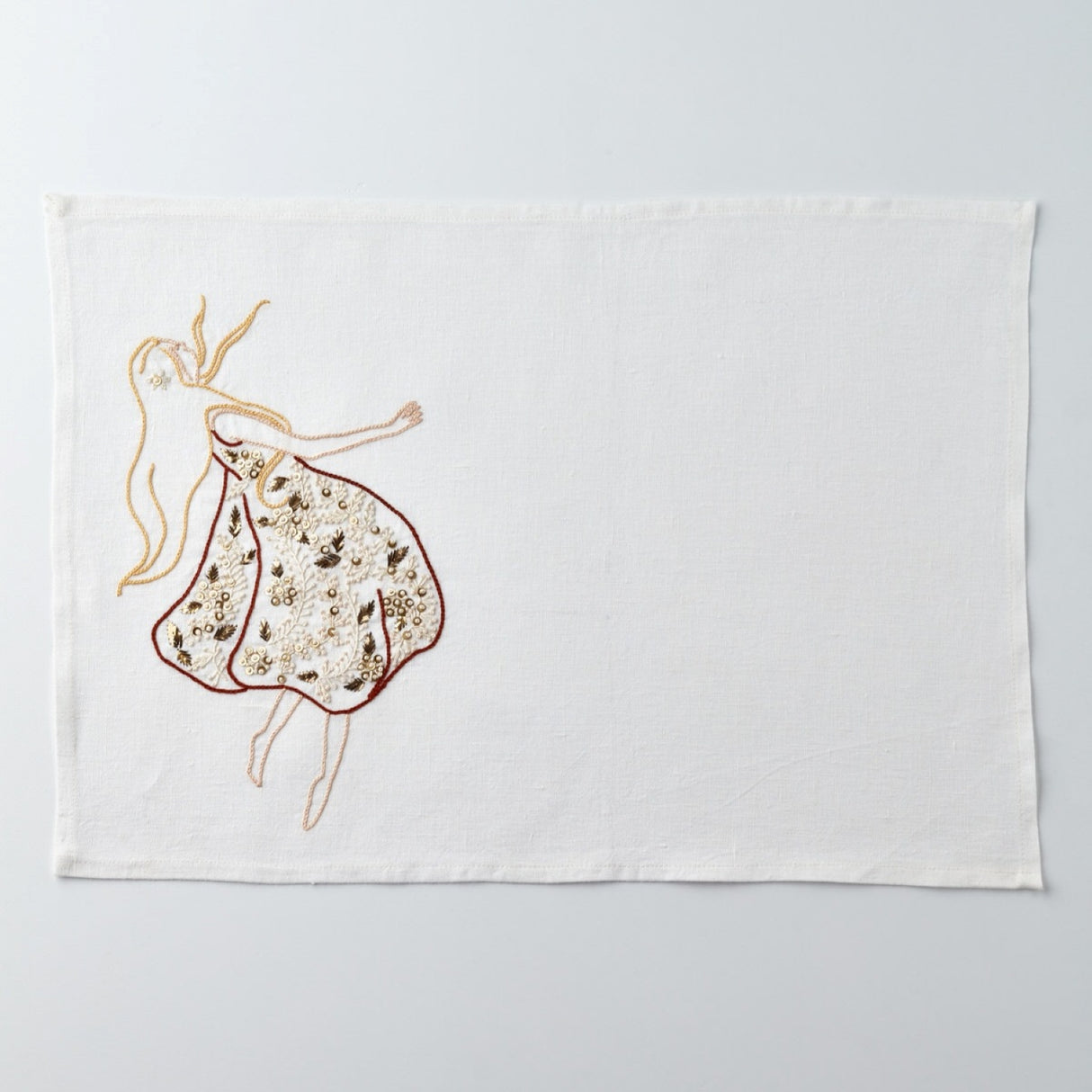 Sufi White Hand Embroidered Linen Placemat Set Of Two – Elegant Home Décor Accent for Stylish Interiors
