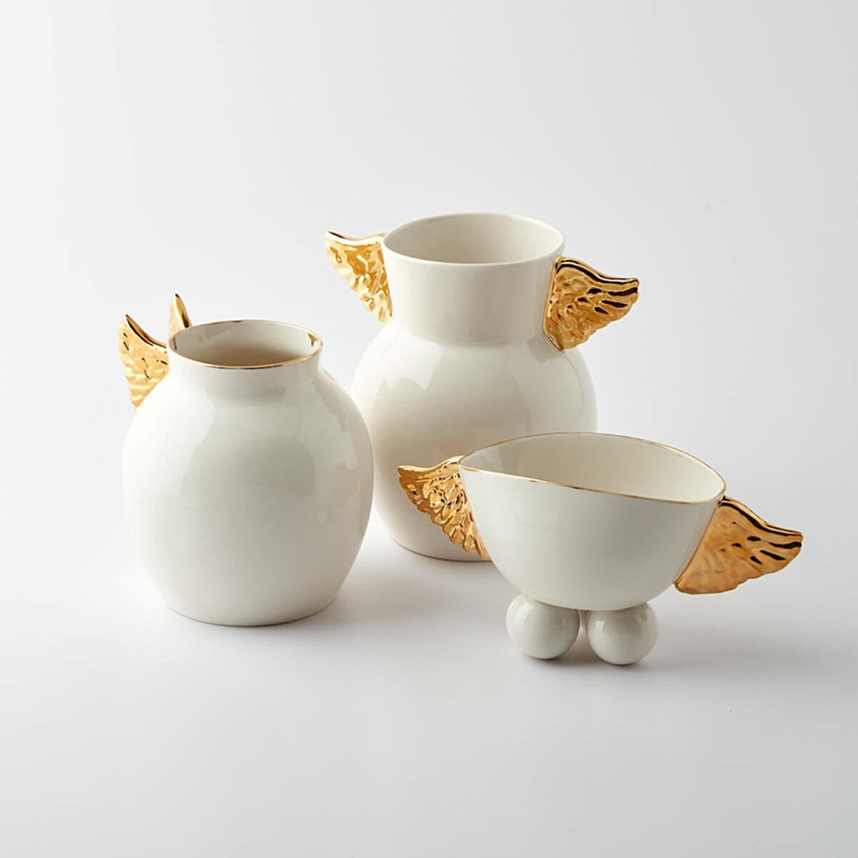 Gold Winged Porcelain Vase - Elegant Home Décor With 24K Gold Details for Stylish Tables