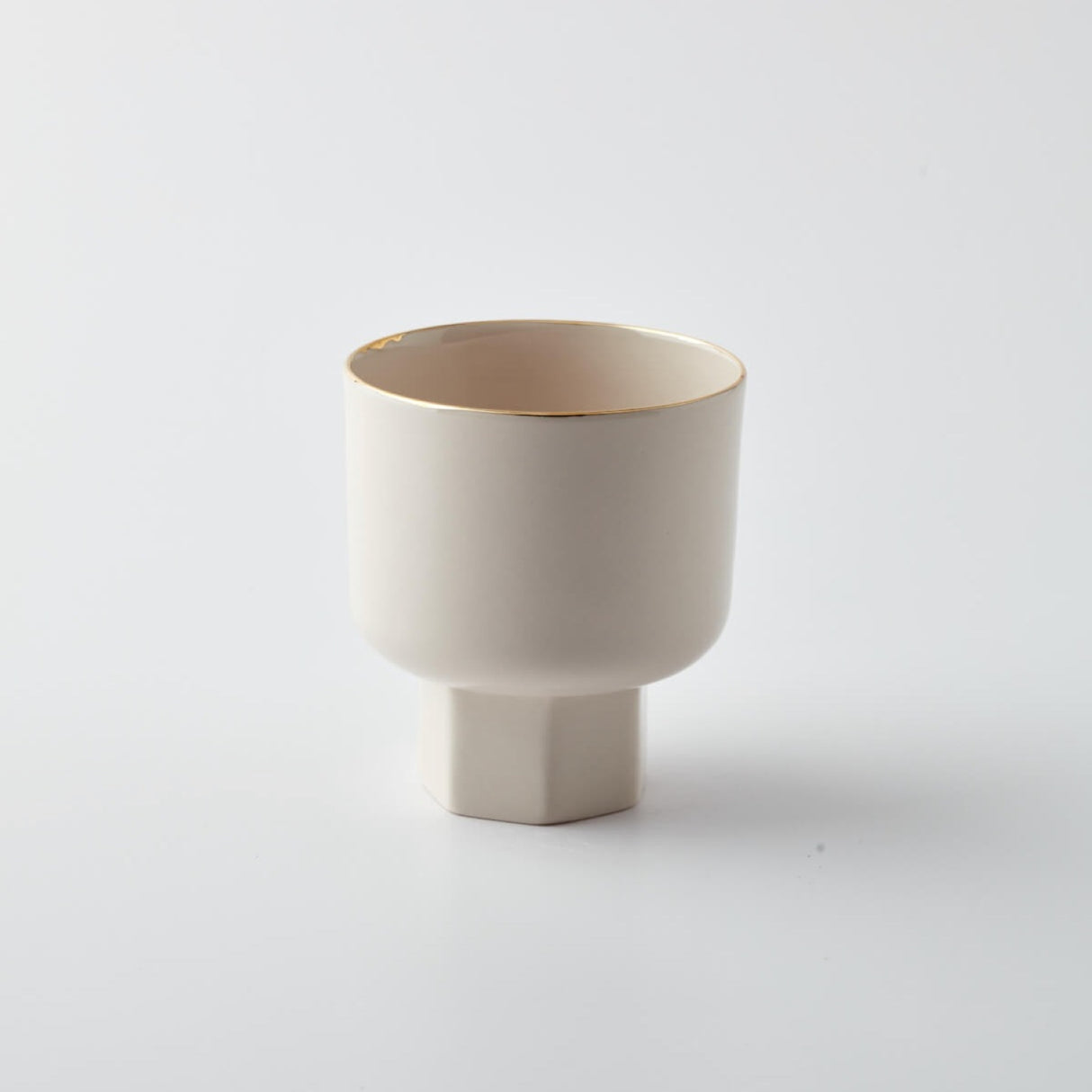 Petra Cup, 220ml – Handcrafted Limoges Porcelain Coffee Cup with 24K Gold Details for Elegant and Artistic Interiors