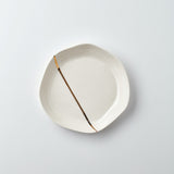 Nuaj 4-Piece Porcelain Dinnerware Set - Elegant Tableware With 24K Gold Details for Stylish Tables