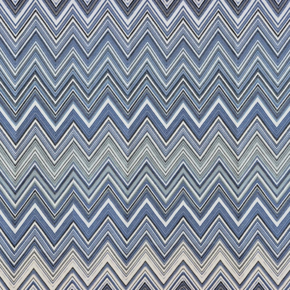 Ziggy W05 Mavi Chevron Dokuma Kumaş – %100 Polyester Döşemelik ve Perde Malzemesi, Türkiye'de Üretilmiştir
