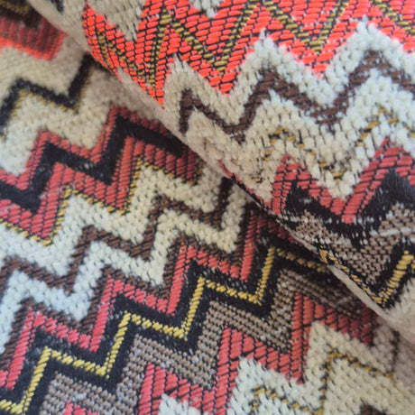 Ziggy C01 Çok Renkli Şevron Şönil Kumaş – %100 Polyester Döşemelik ve Perde Malzemesi, Türkiye'de Üretilmiştir