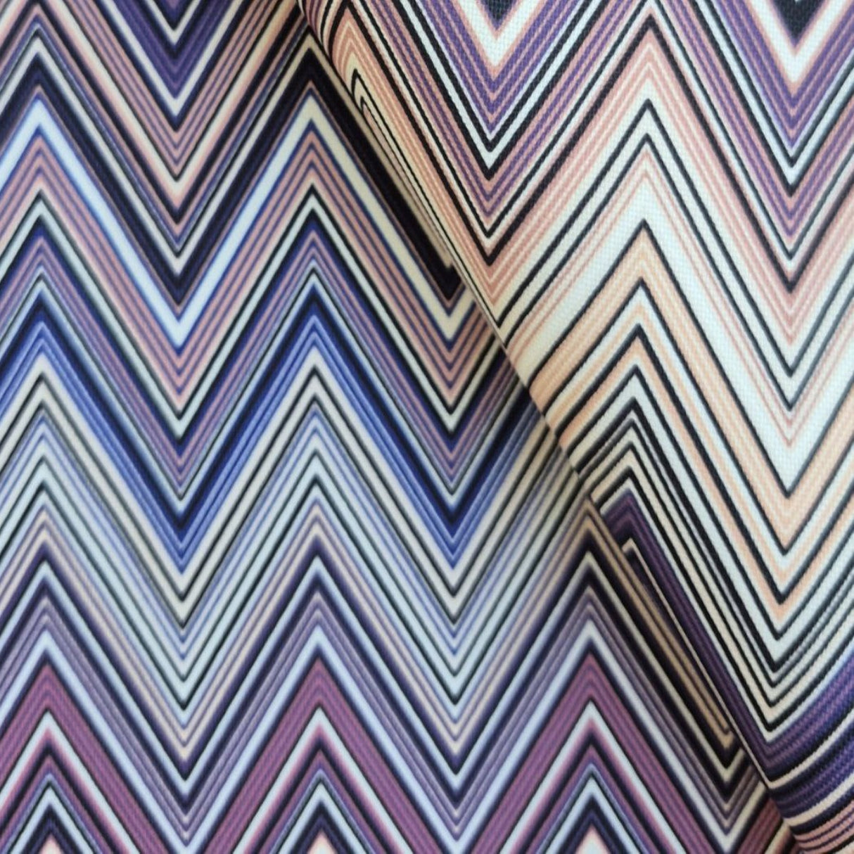 Ziggy P05 Çok Renkli Şerit Desenli Kumaş – %100 Polyester Döşemelik Kumaş, Türkiye'de Üretilmiştir