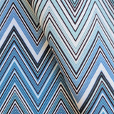 Ziggy P06 Maxi - Tela con estampado de chevrones en tonos apagados - 100 % poliéster - Fabricada en Turquía