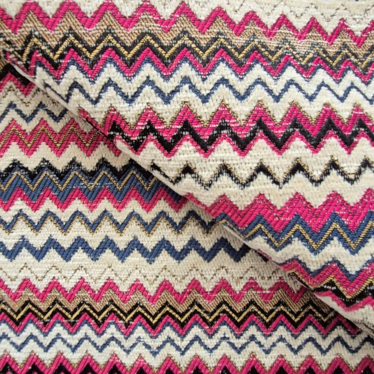 Tela de chenilla Ziggy C04 con diseño de chevrón multicolor: 100 % poliéster para tapicería y cortinas, fabricada en Turquía.