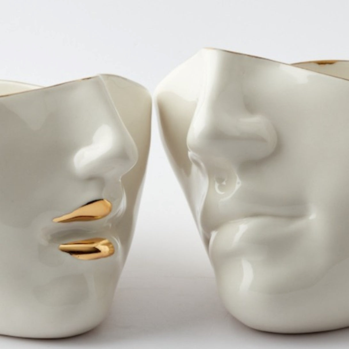 Infinity Love Porcelain Bowl Set - Elegant Tableware With 24K Gold Details for Stylish Tables