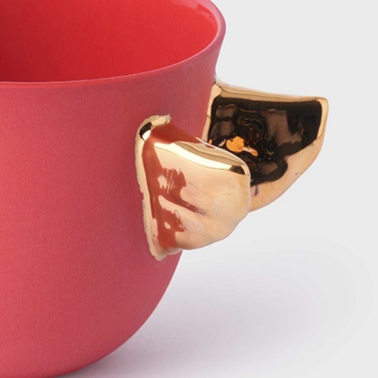 Volans Cup Red, 220 ml – Elegant Coffee Cup with 24K Gold Details for Stylish Homes